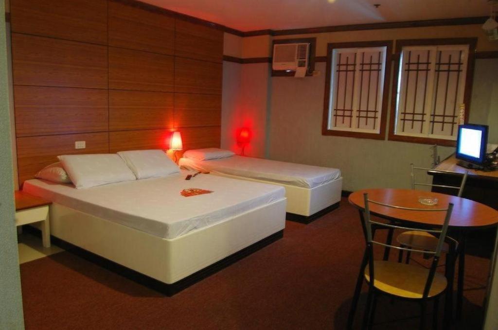 Hotel Sogo Sta Mesa Manila Exteriör bild