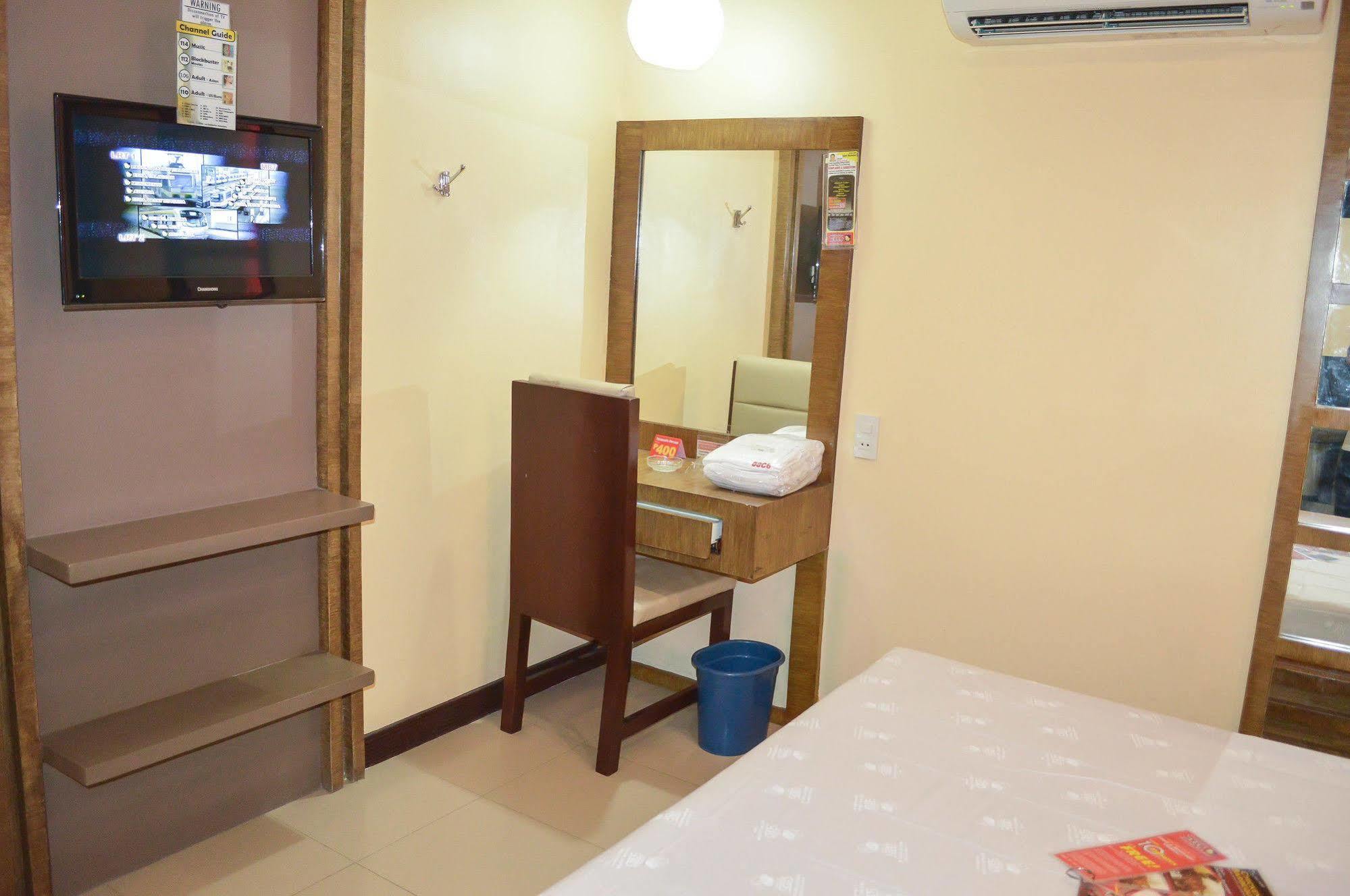 Hotel Sogo Sta Mesa Manila Exteriör bild