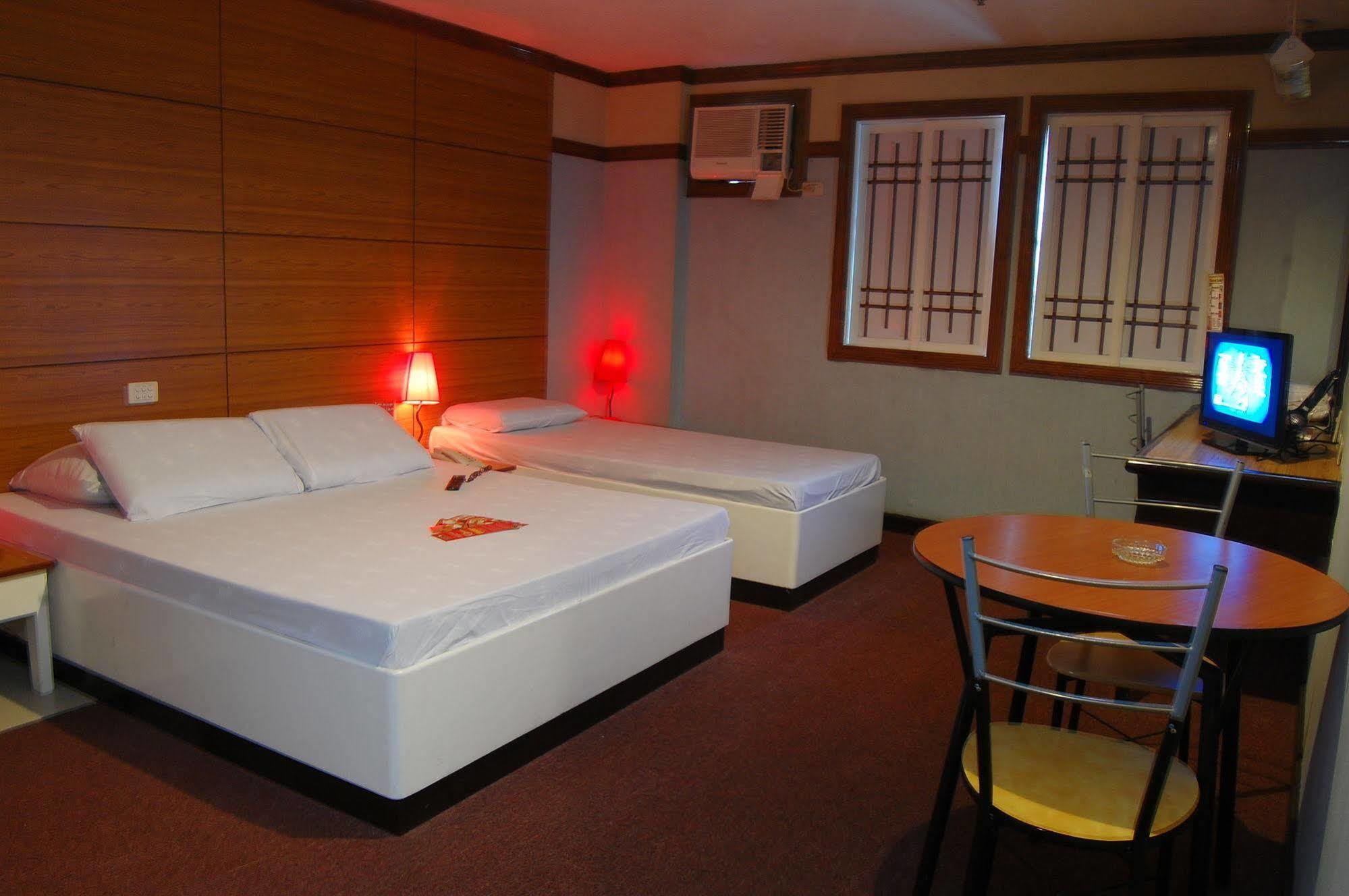Hotel Sogo Sta Mesa Manila Exteriör bild